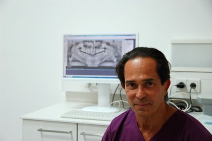 Dr. Martin Smetan